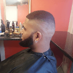 Claudes Barbershop logo